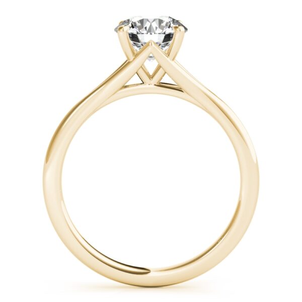 Bright Diamond in gold ring