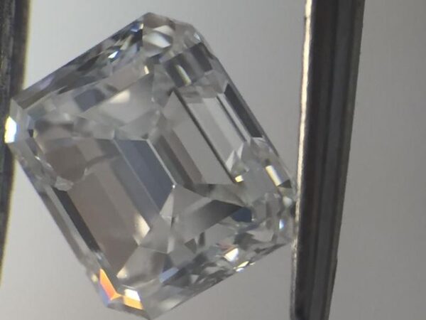 0.96 Carat Emerald Diamond